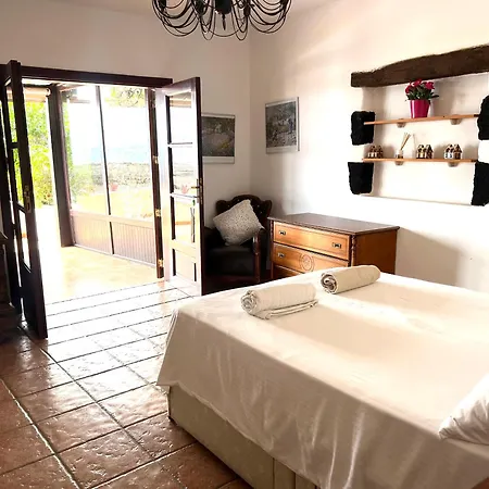Casa Tara - 5 Bedroom, 4 Bathroom With Private Pool 别墅 Mácher