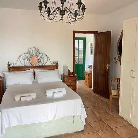 Casa Tara - 5 Bedroom, 4 Bathroom With Private Pool 别墅