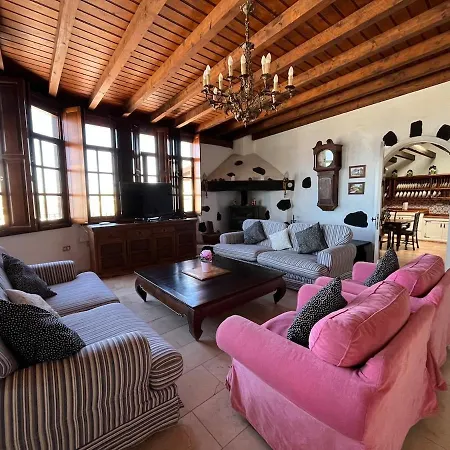 别墅 Casa Tara - 5 Bedroom, 4 Bathroom With Private Pool Mácher
