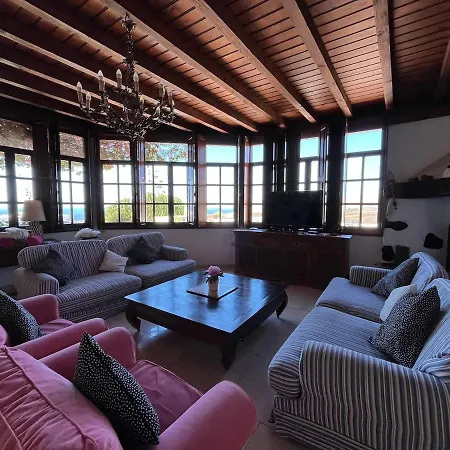 Casa Tara - 5 Bedroom, 4 Bathroom With Private Pool *