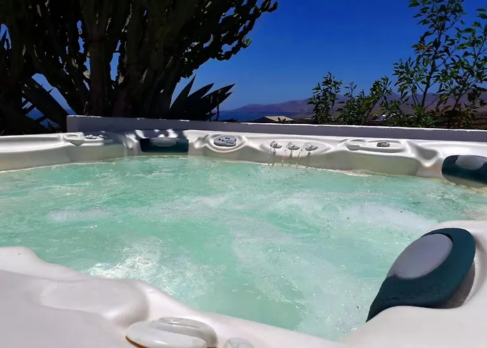 וילה Casa Tara - 5 Bedroom, 4 Bathroom With Private Pool